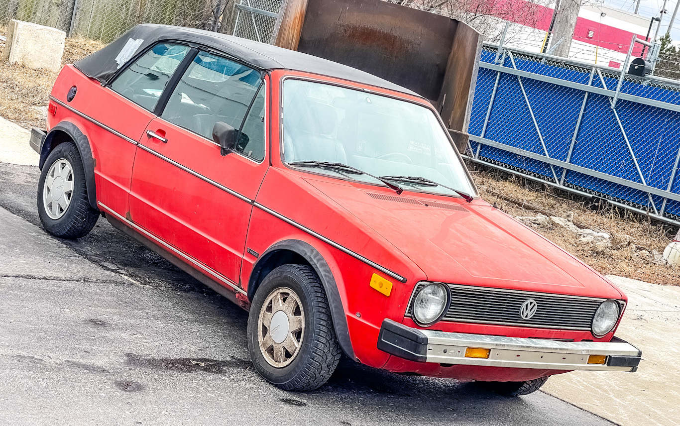 PRE OWNED 1985 VOLKSWAGEN RABBIT CABRIOLET A/T - 90,000 Mi - GAS FAIR MECHANICAL CONDITION - GOOD EXTERNAL CONDITION - NEEDS REPAIRS